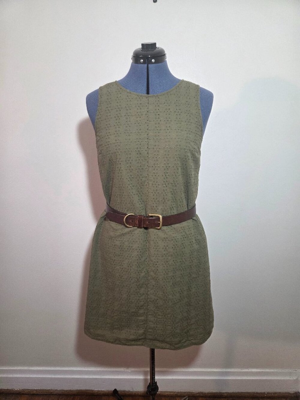 Liz Claiborne Olive Green Eyelet Sleeveless Shift Dress